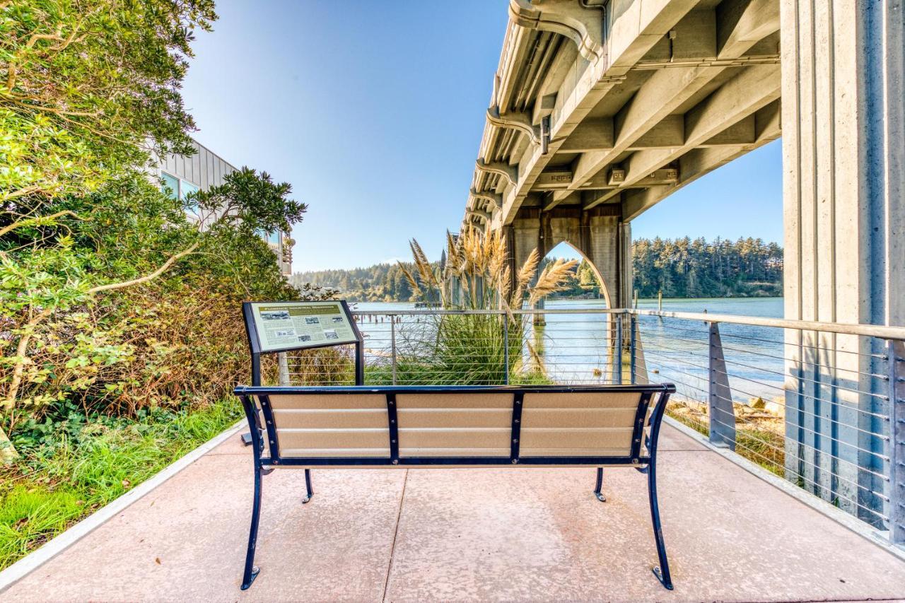 The Riverfront Florence Exterior photo